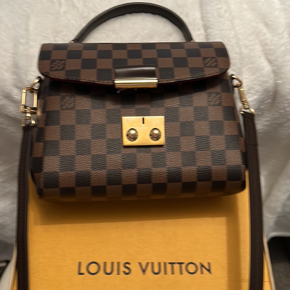 LV PURSE